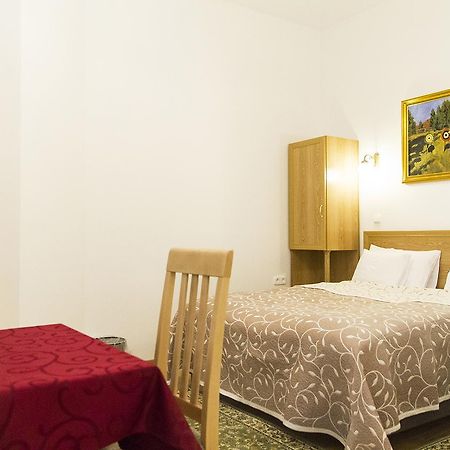 Authentic Akacfa Apartment Budapeste Exterior foto